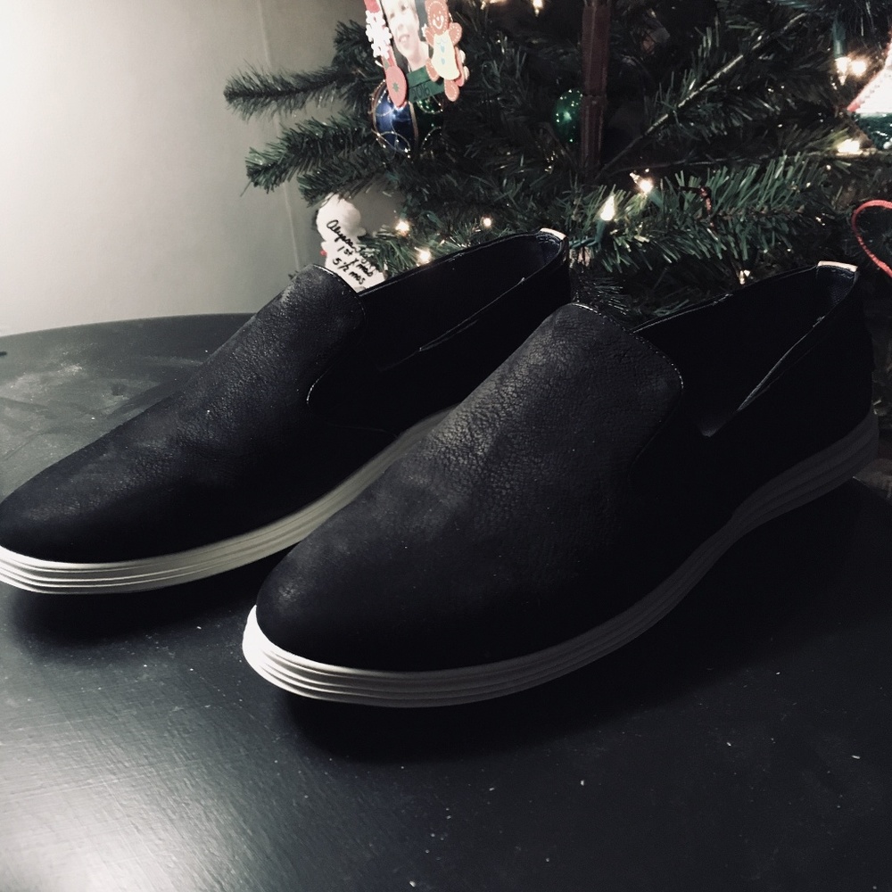 Cole Haan Ella Grand 2 Gore Slip-on -new condition